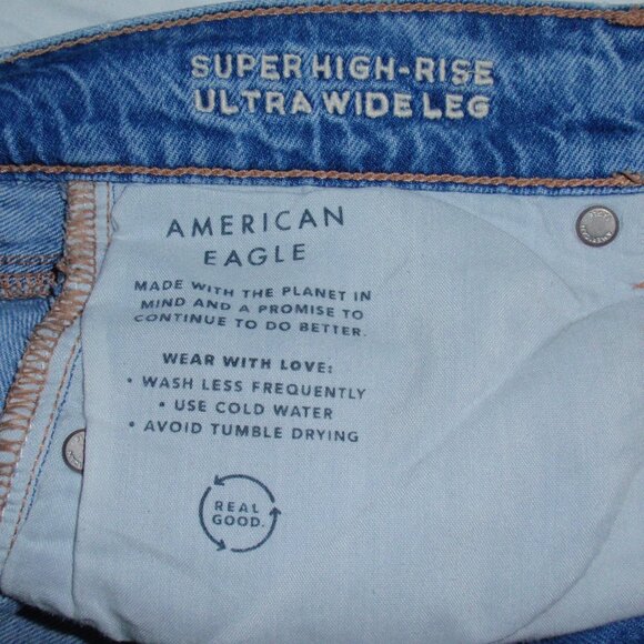 American Eagle Super High Rise Ultra Wide Leg Jeans Sz 6 SHORT Blue Destructed - Picture 9 of 16